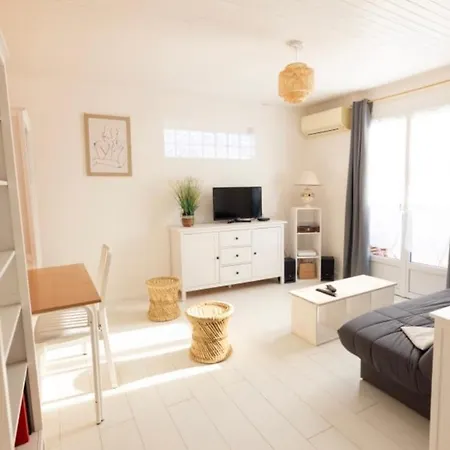 Charmante Maison De Village Clim Et Wifi Apartamento