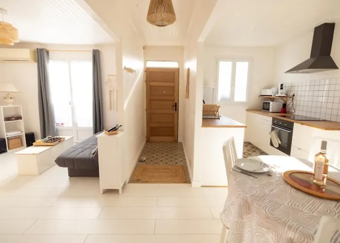 아파트 Charmante Maison De Village Clim Et Wifi